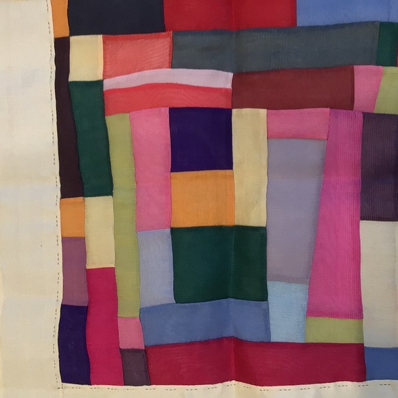 Silk Hand stitched Wall Deco - Picture 7 of 8